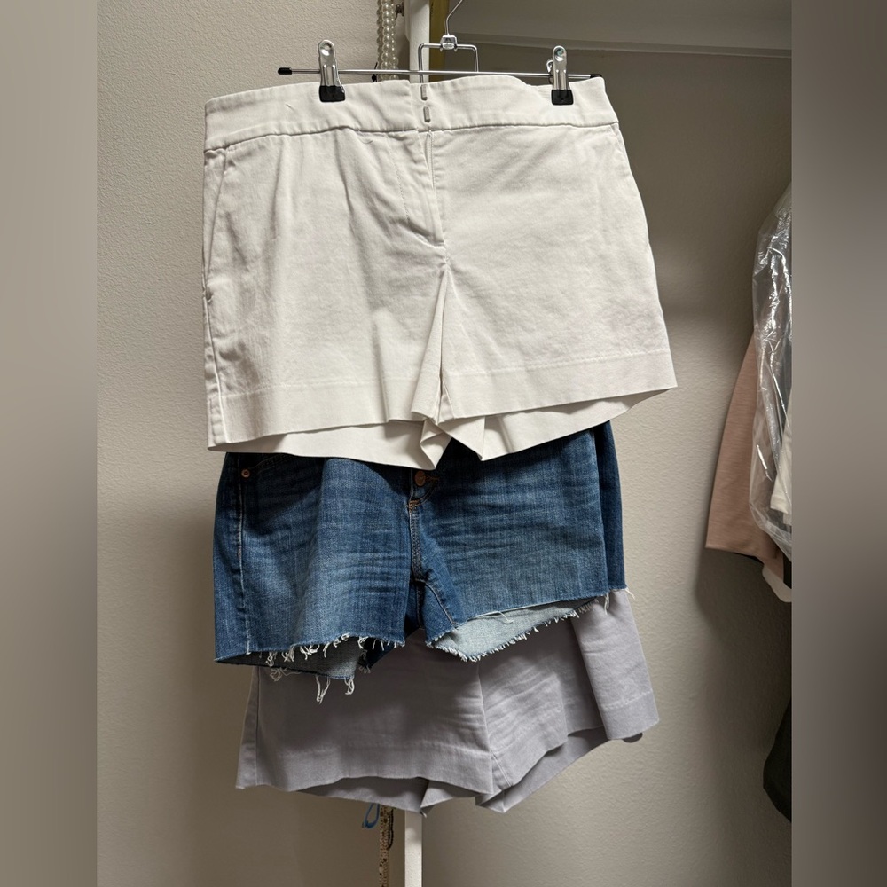 3 pairs of shorts Loft, size 4 white, gray and jeans shorts